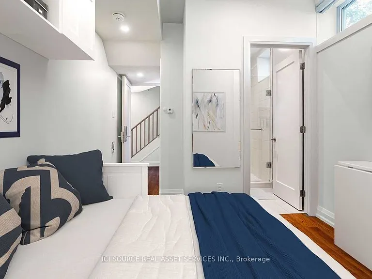 19 Ivy Lea Cres — Photo 9