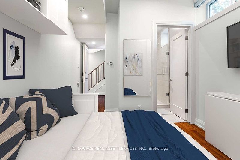 Toronto House for rent - 3 Bedrooms — photo 8