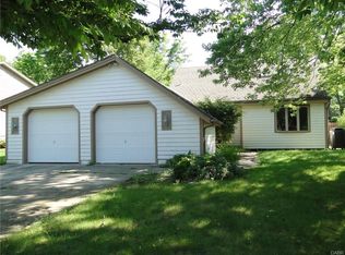 4342 Bellemeade Dr, Bellbrook, OH 45305