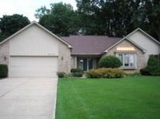 2171 Kemp Rd, Bloomfield Hills, MI 48302