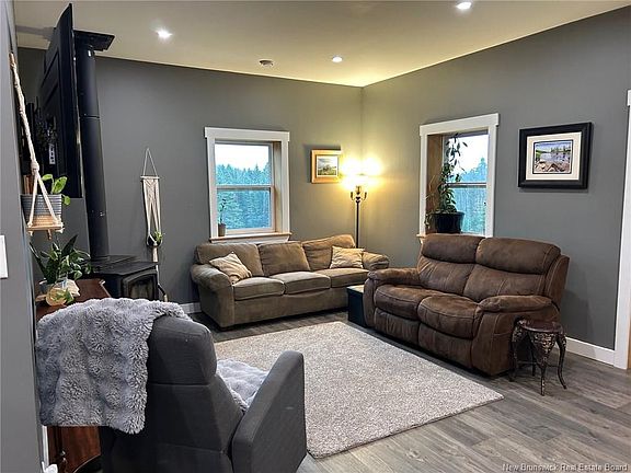 2nd image of 80 Mercer Settlement Rd