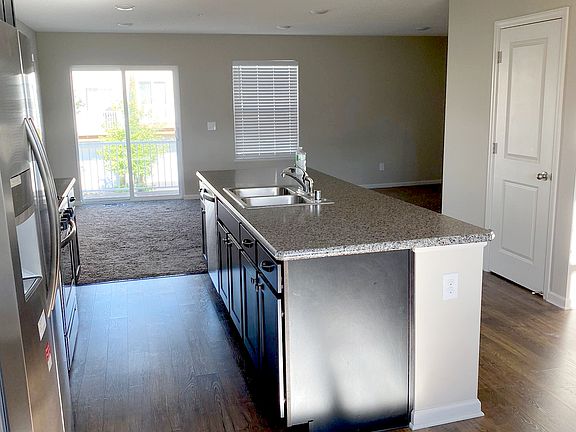 5th image of 650 Eagle Ct