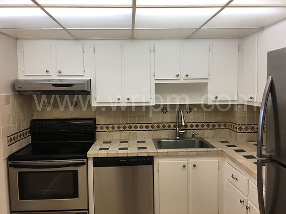 5th image of 16851 NE 23rd Ave #A416