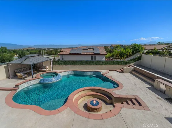 18044 Olivenhain Dr, Riverside, CA 92508