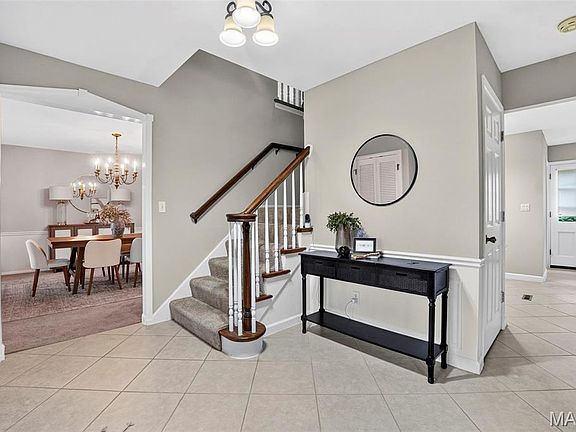 3rd image of 184 Gunston Hall Ct