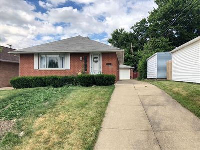 5224 E 102nd St, Garfield Heights, OH, 44125
