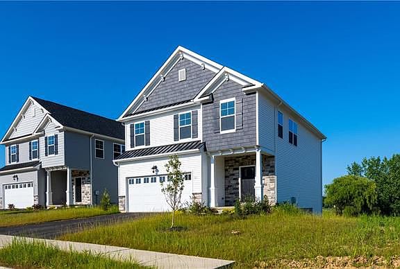 3rd image of 311 Kingsbarns Ln