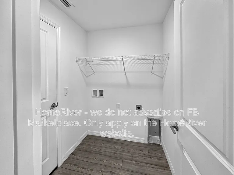 4303 NE 12th Ct — Photo 13