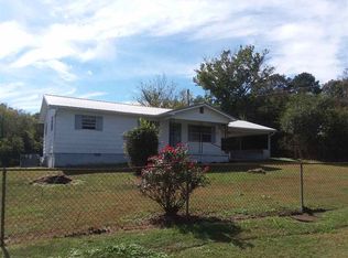1926 Lois St SE, Cleveland, TN 37311