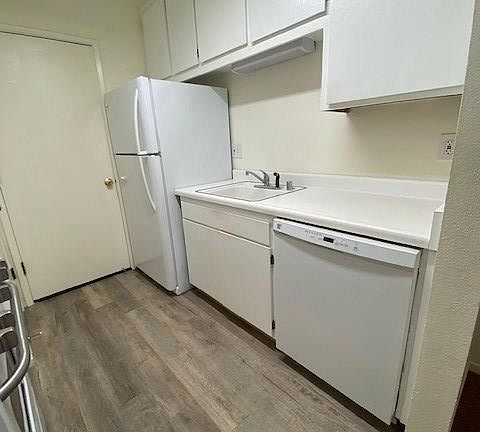 5th image of 1712 Washington St APT 12