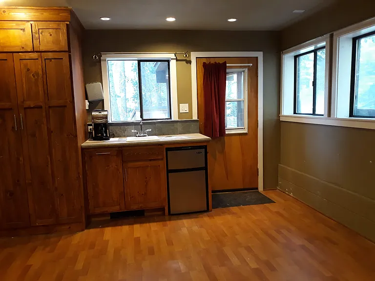 21572 Donner Pass Rd — Photo 6