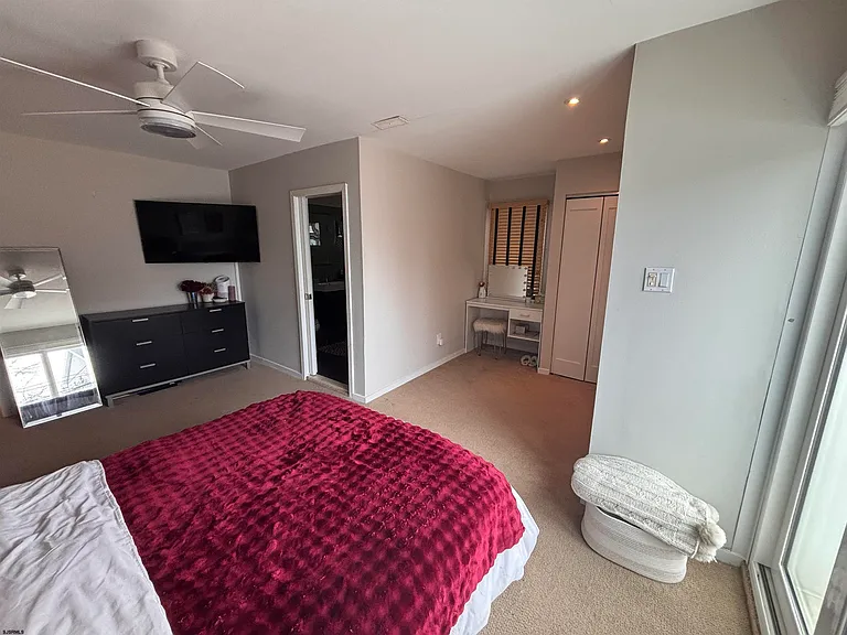 21 S Madison Ave #1 — Photo 11