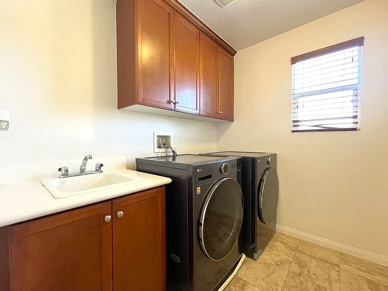 7143 Leighton Dr — Photo 29