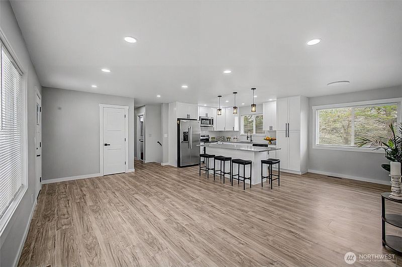 3rd image of 24717 S 35th Avenue