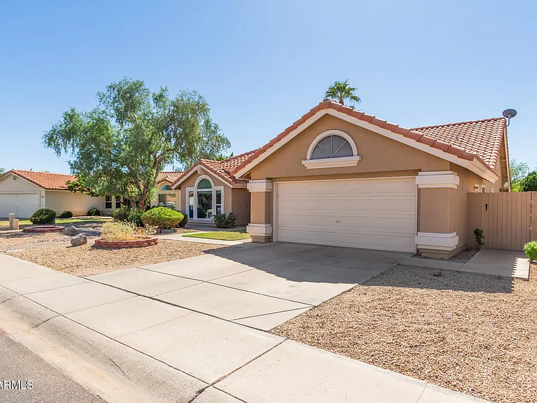 1551 W Ironwood Dr — Photo 3
