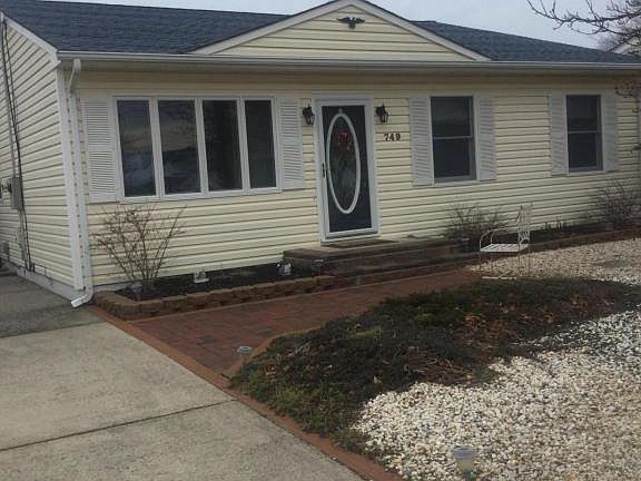5th image of 749 Tunney Point Dr