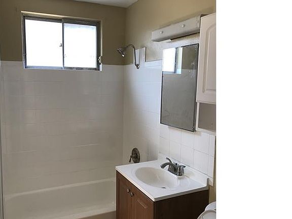 5th image of 5137 Naranja St