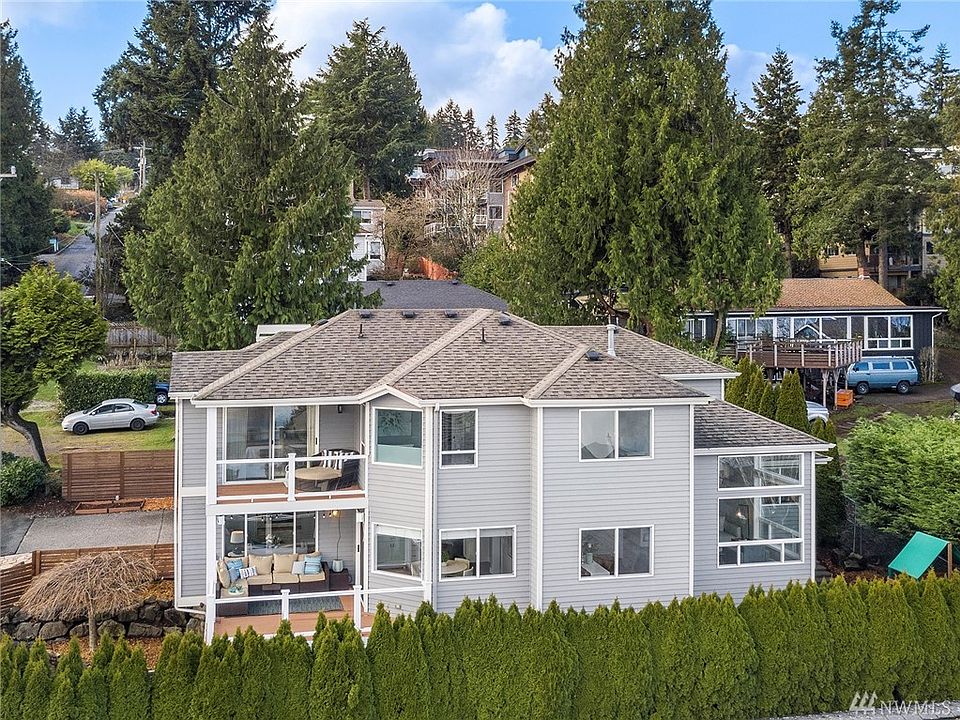 1st image of 3856 NE 155th St
