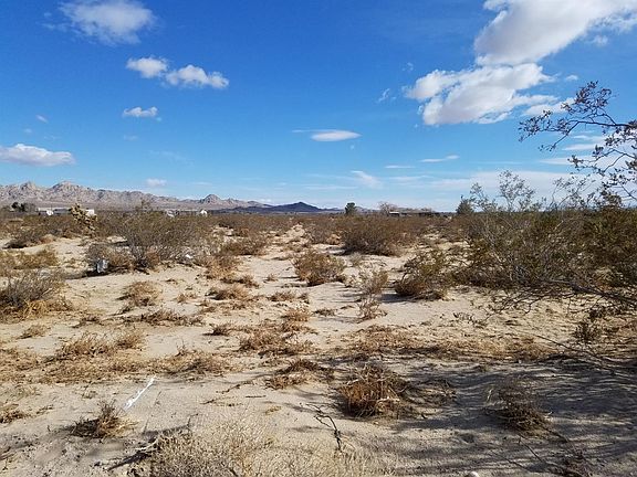 3rd image of Medanos Ave