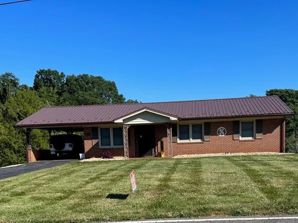 1286 Longview Dr, Bassett, VA 24055