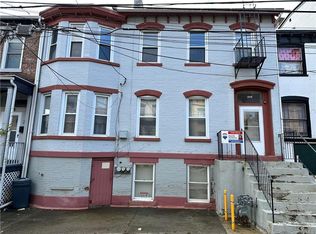 135 3rd St, Newburgh, NY 12550