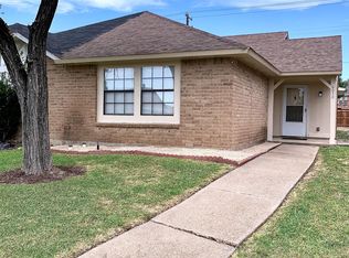 6050 Dooley Dr, The Colony, TX 75056
