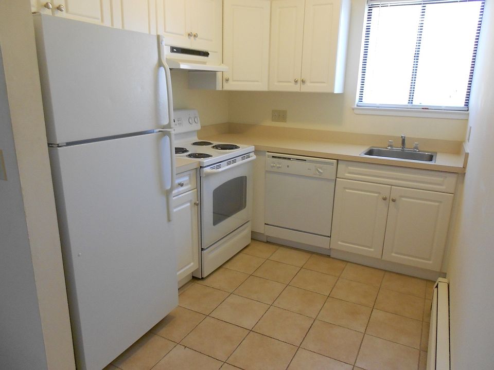 galley kitchen
