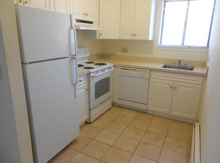 288 E Main St APT 29, Branford, CT 06405