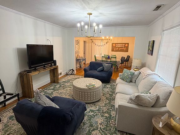 2nd image of 541 Morton Ave
