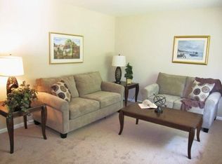 6235 Foxcroft Rd, Toledo, OH 43615