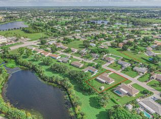 1672 SE Cascella Ct, Port Saint Lucie, FL 34952