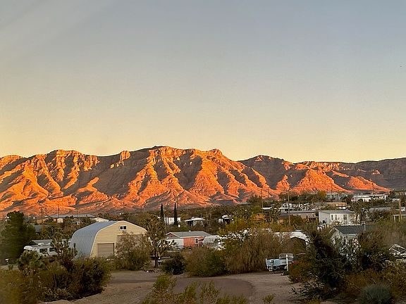 5th image of 335 W Mohave Dr