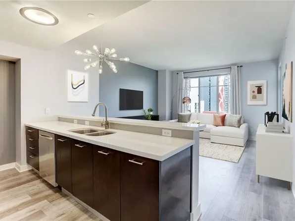 603 Davis St APT 907, Austin, TX 78701