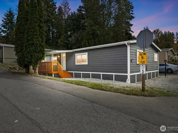 7701 Hardeson Road #37, Everett, WA 98203