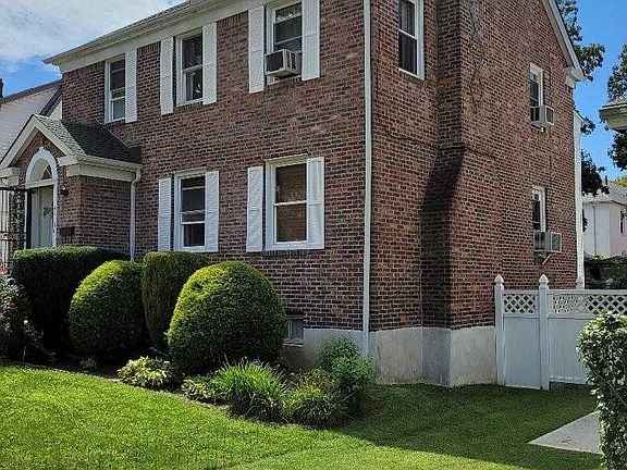 2nd image of 40-10 202nd St