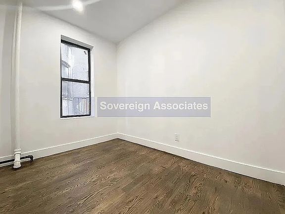 5th image of 3620 Broadway #27A