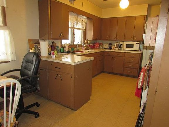 3rd image of 3721 38th Ave