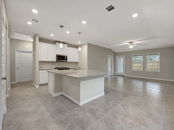 5th image of 18577 Meadow Point Ln