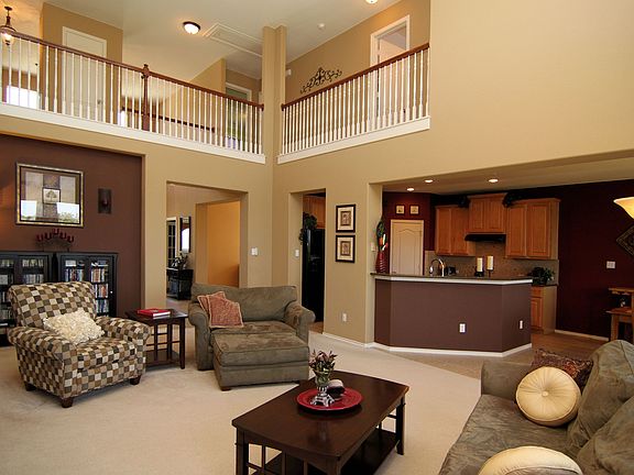 2nd image of 401 Water Oak Dr