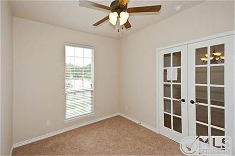 3rd image of 1909 Santa Anna Dr