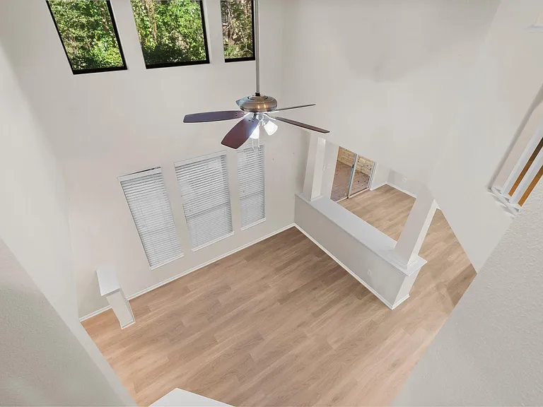 75 Scarlet Woods Ct — Photo 12