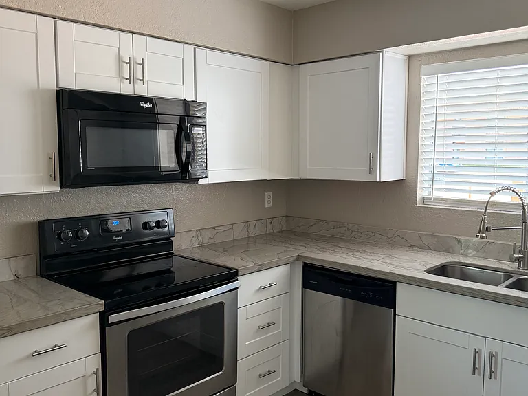 3142 E Cicero St #102 — Photo 13