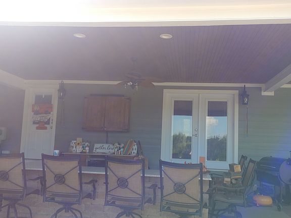 3rd image of 318 N Walker Ln