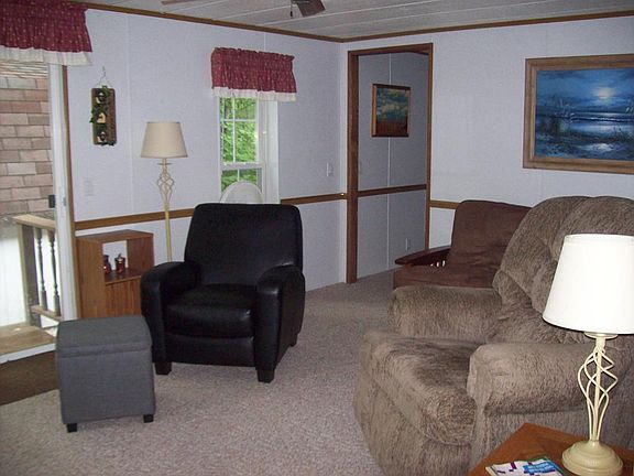 3rd image of 3664 Diamond Ln #60