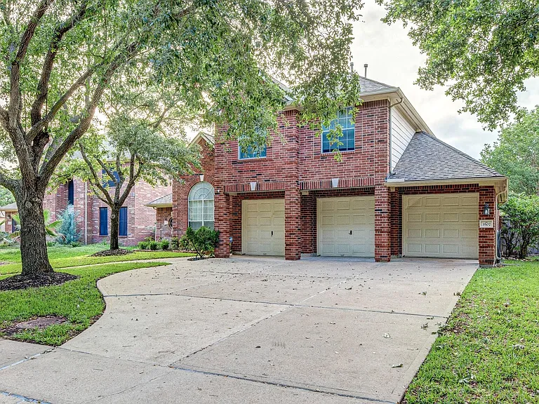 3507 Moss Trail Dr — Photo 2
