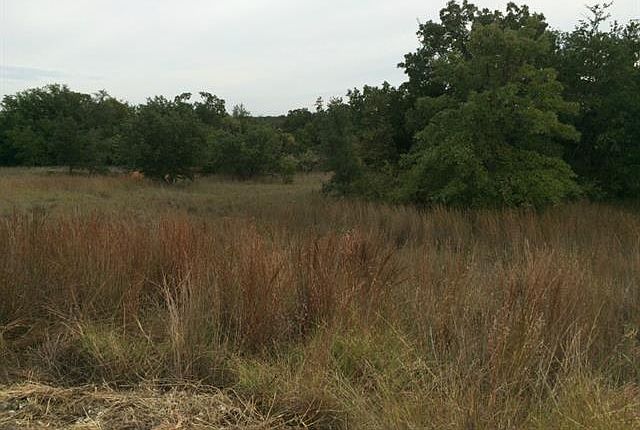 2nd image of 1049 County Road 3657