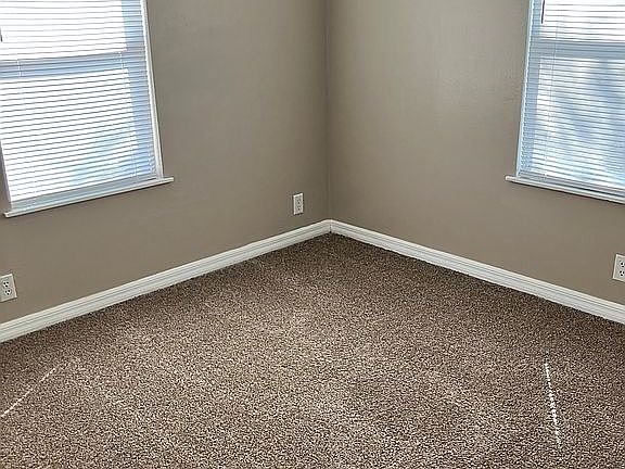 4th image of 5375 SE 188th Ct