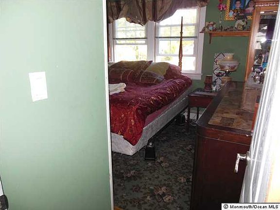 4th image of 552 Barnegat Blvd