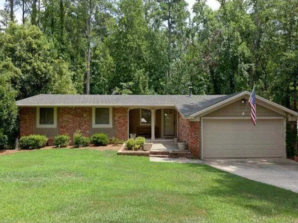 3654 Woodstream Cir, Atlanta, GA 30319