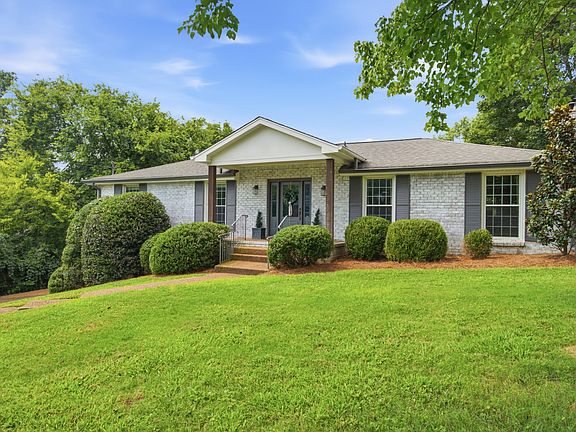 2nd image of 503 Holly Hill Ct